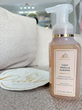 Bath & Body Works Cozy Vanilla Almond jabón en espuma para manos 259 ml