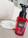 Bath & Body Works Vampire Blood jabón en espuma para manos 259 ml