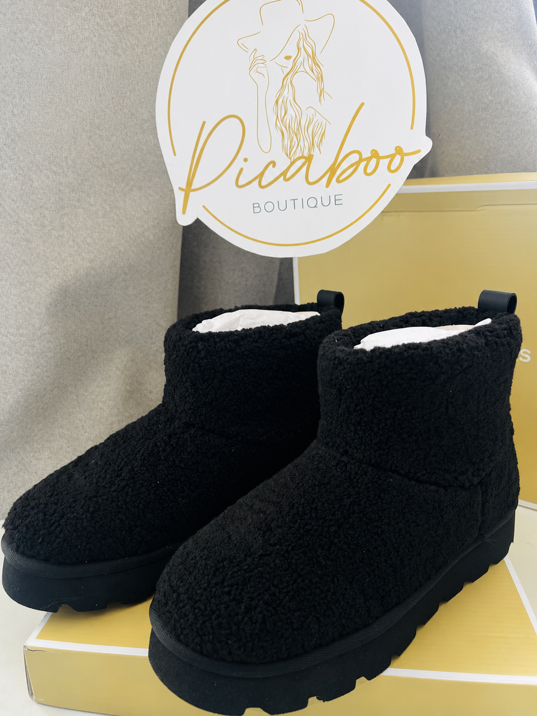 Botines negros afelpados con plataforma – 2MX
