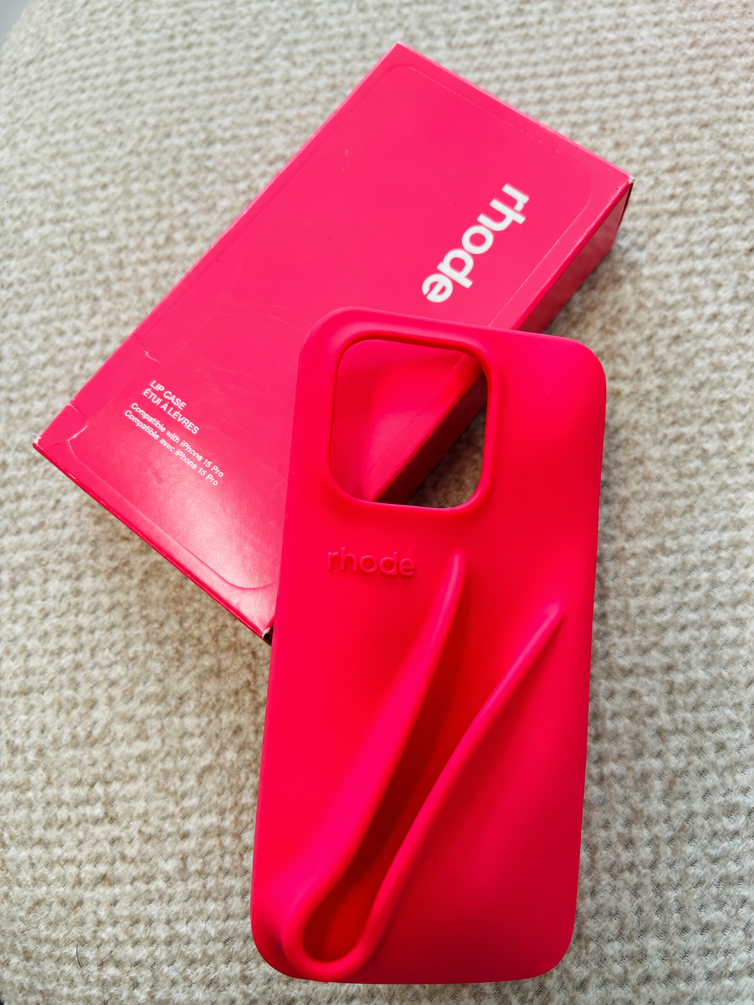 Funda Rhode rosa intenso para iPhone 15 Pro