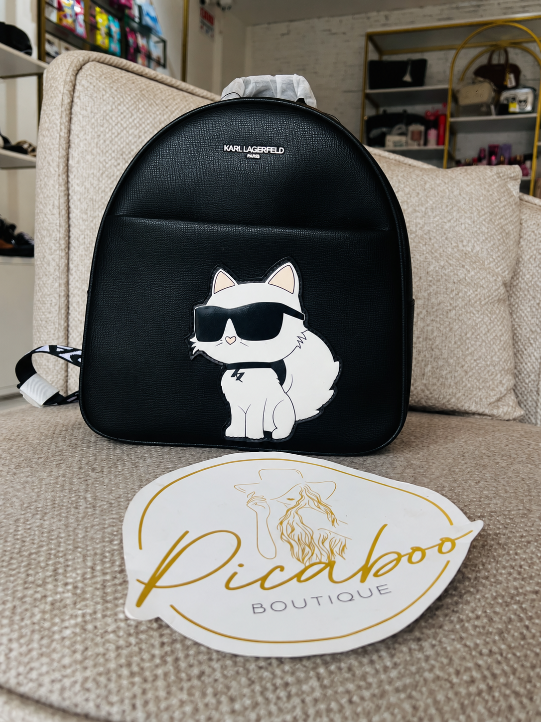 Mochila Karl Lagerfeld negra con Choupette