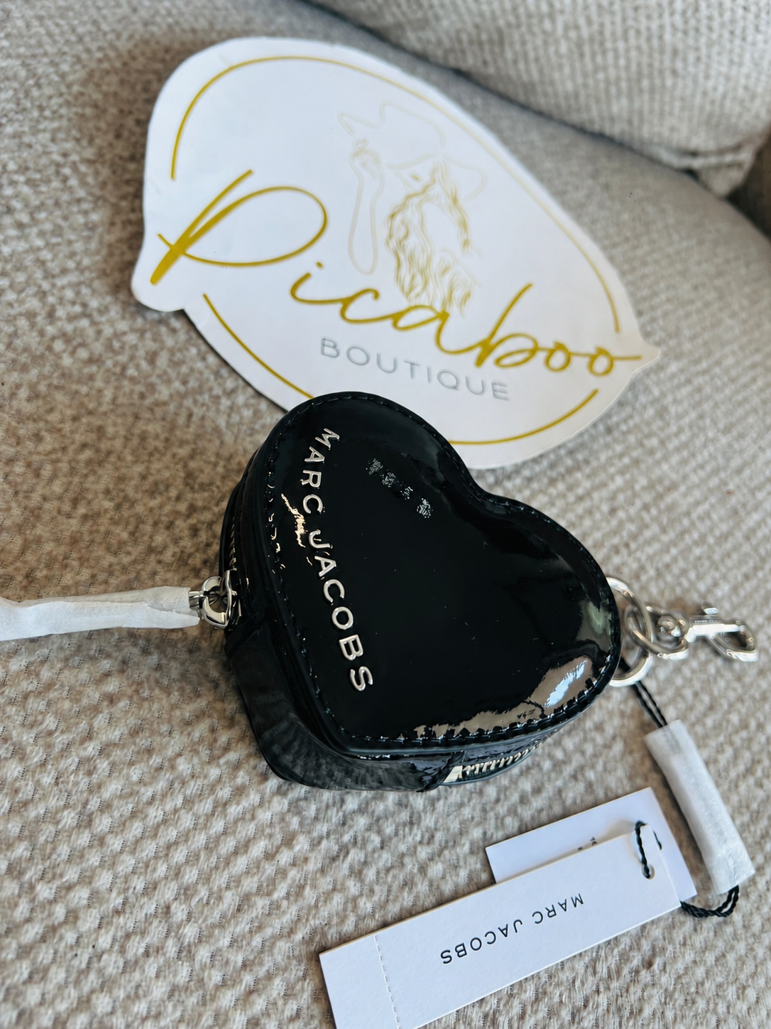 Monedero Marc Jacobs negro en forma de corazón