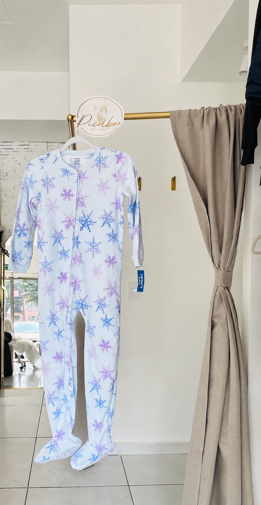 Pijama Carter’s de una pieza con copos de nieve para niña