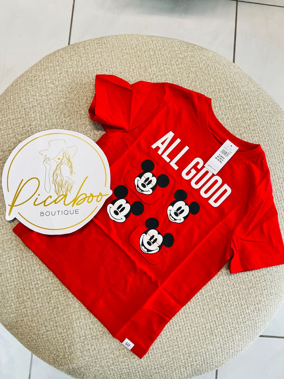 Playera GAP roja de Mickey Mouse All Good para niño