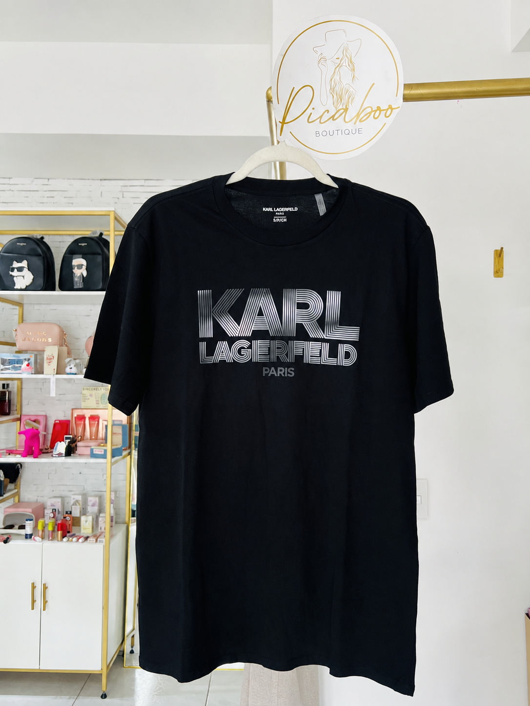 Playera Karl Lagerfeld negra con logo gris talla S