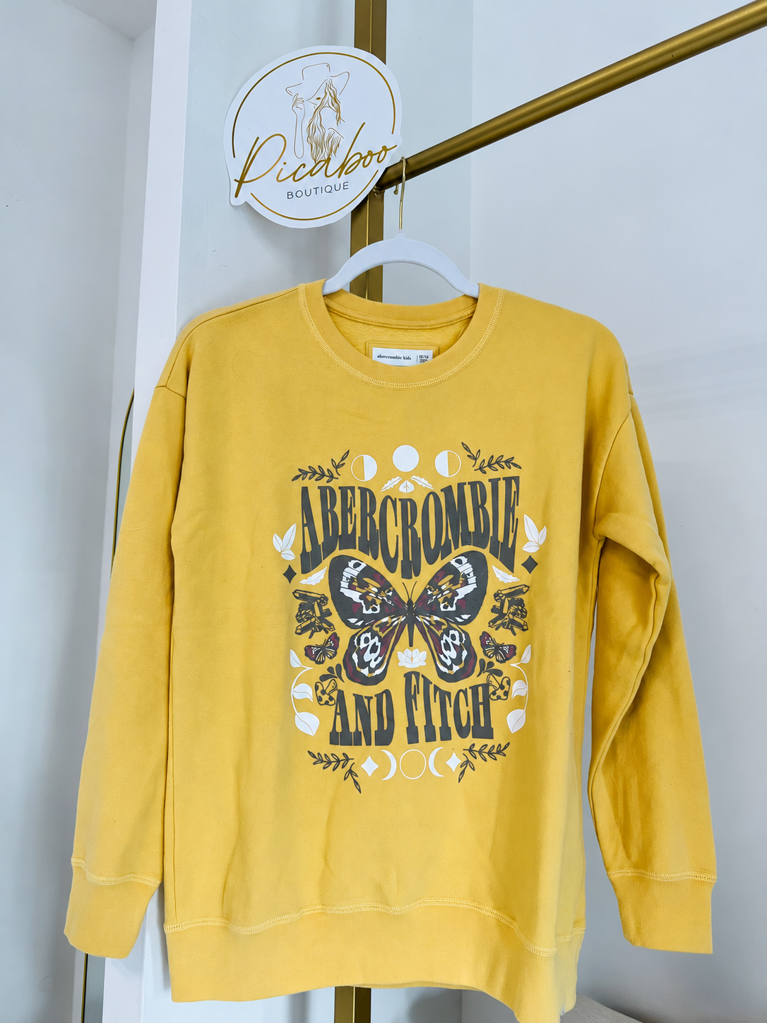 Sudadera Abercrombie amarilla con mariposas para niña