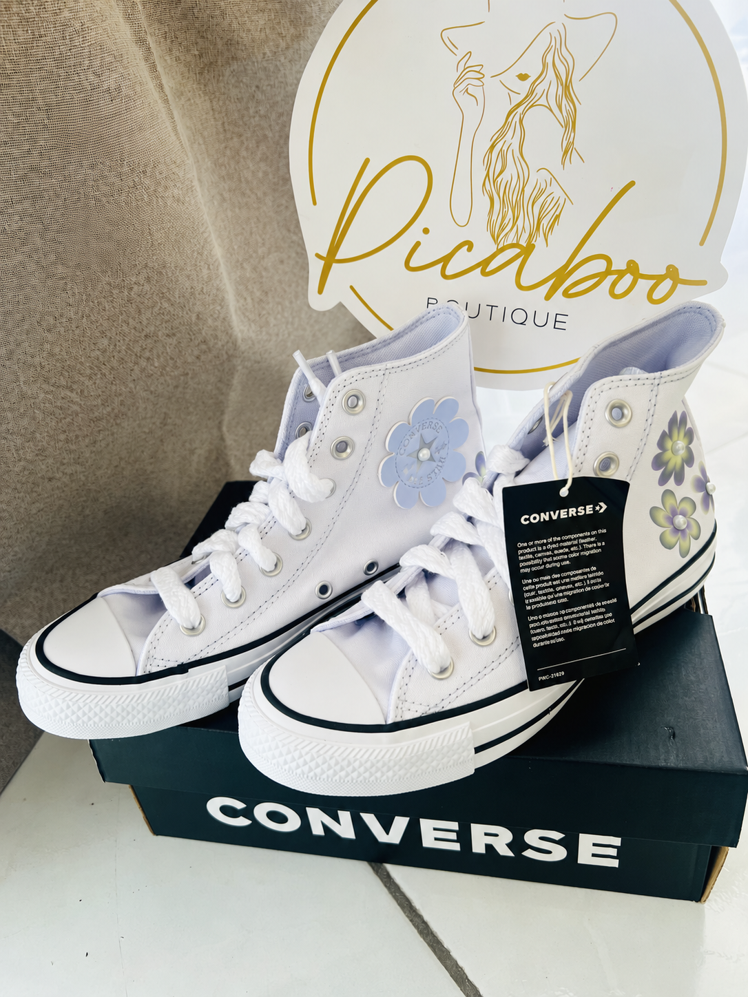 Tenis Converse blancos con flores – 3.5MX