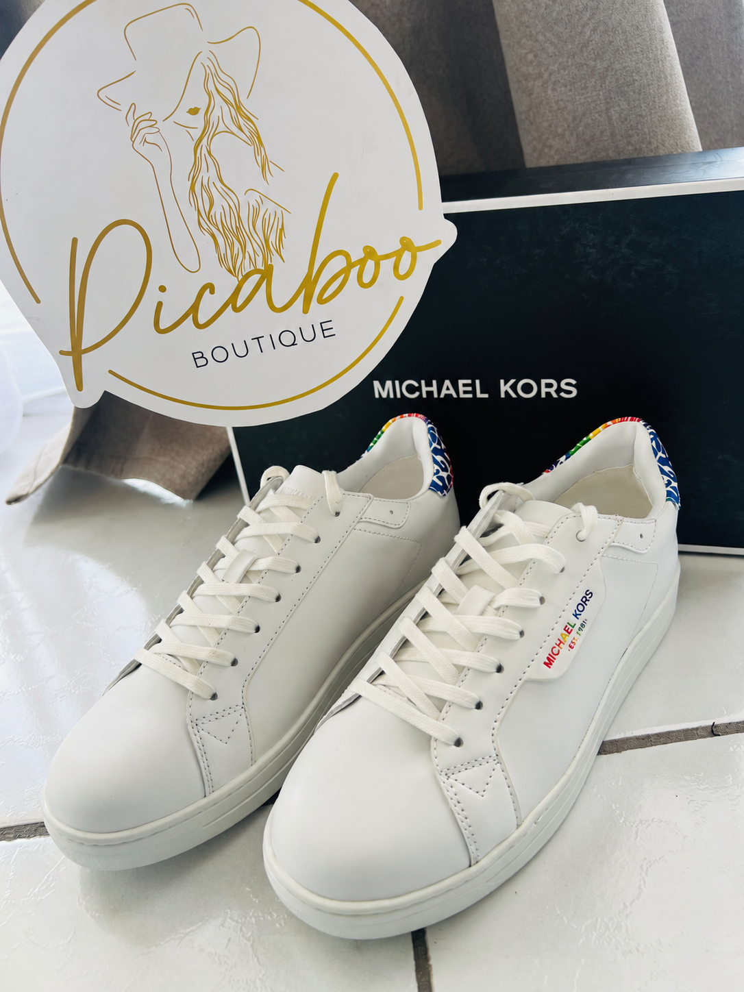 Tenis Michael Kors blancos talla 5.5